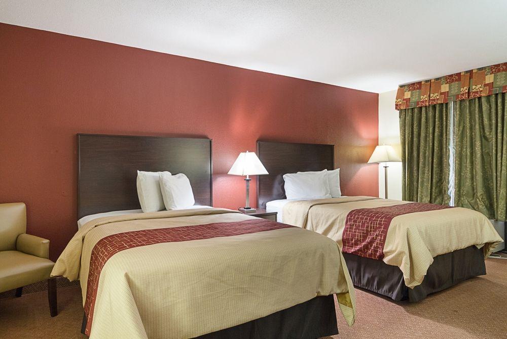 Red Roof Inn Plus+ Dallas - אדיסון מראה חיצוני תמונה