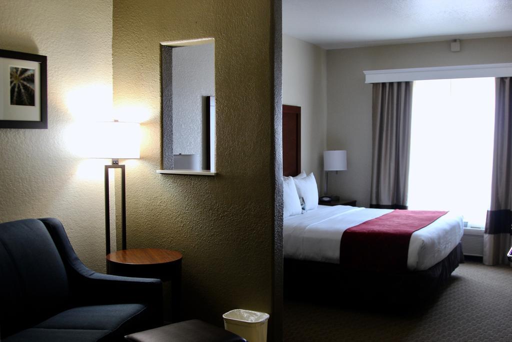 Red Roof Inn Plus+ Dallas - אדיסון מראה חיצוני תמונה