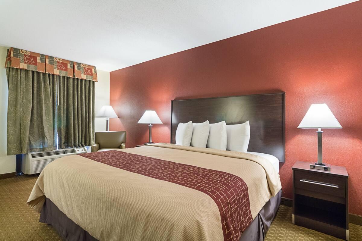 Red Roof Inn Plus+ Dallas - אדיסון מראה חיצוני תמונה