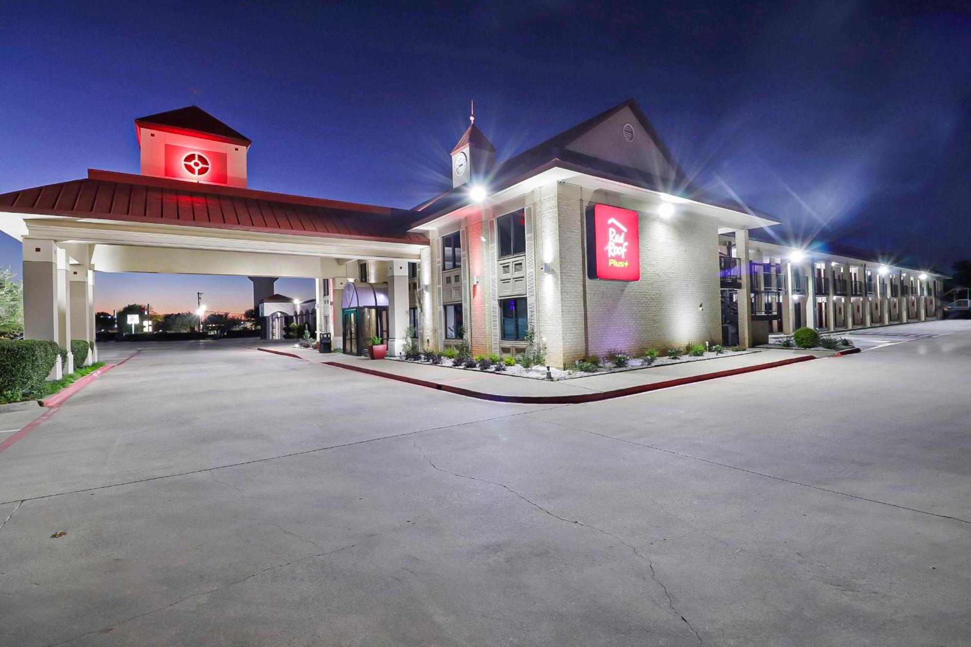 Red Roof Inn Plus+ Dallas - אדיסון מראה חיצוני תמונה