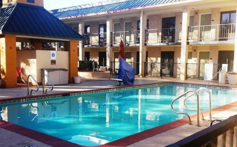 Red Roof Inn Plus+ Dallas - אדיסון מראה חיצוני תמונה